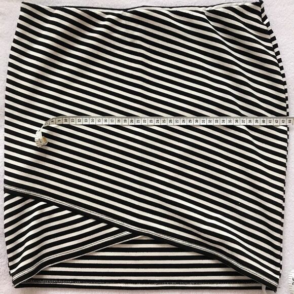 Zara Trafaluc Bodycon Skirt Size 28 Black and White - Picture 5 of 8
